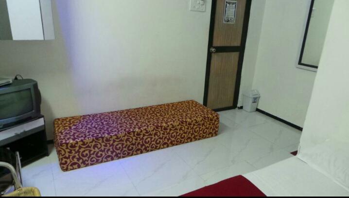 New Metro Guest House Mumbai Ngoại thất bức ảnh